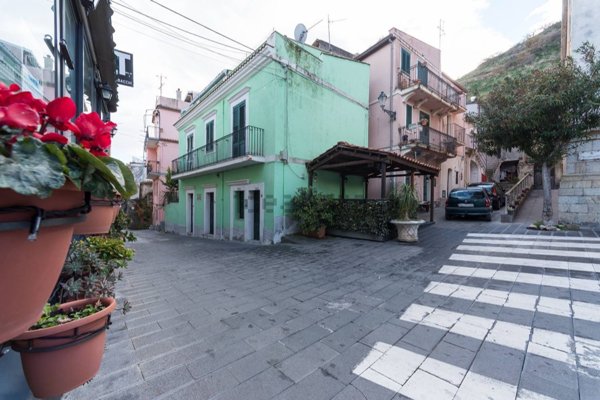 casa indipendente in vendita a Mongiuffi Melia