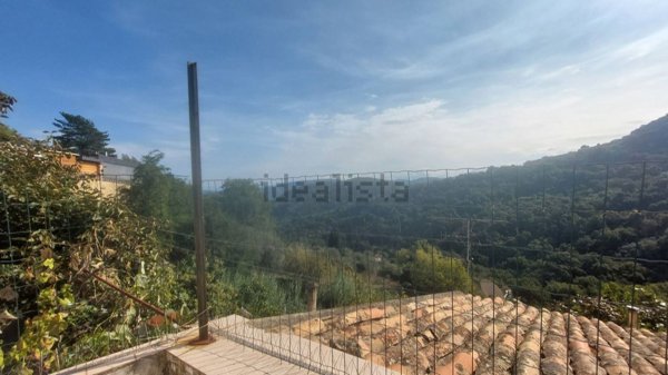 casa indipendente in vendita a Montagnareale