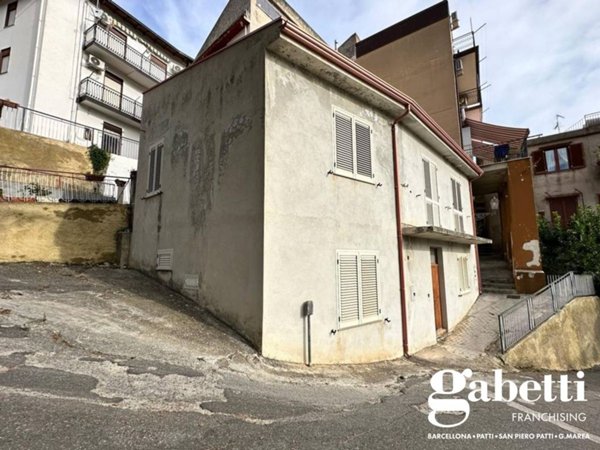 casa indipendente in vendita a Montagnareale