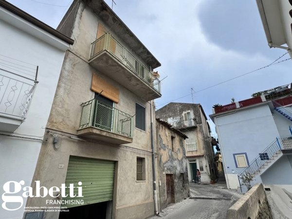 casa indipendente in vendita a Montagnareale