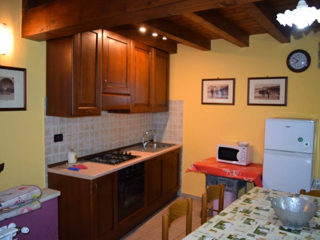 casa indipendente in vendita a Montalbano Elicona