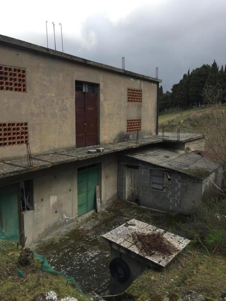 terreno agricolo in vendita a Montalbano Elicona