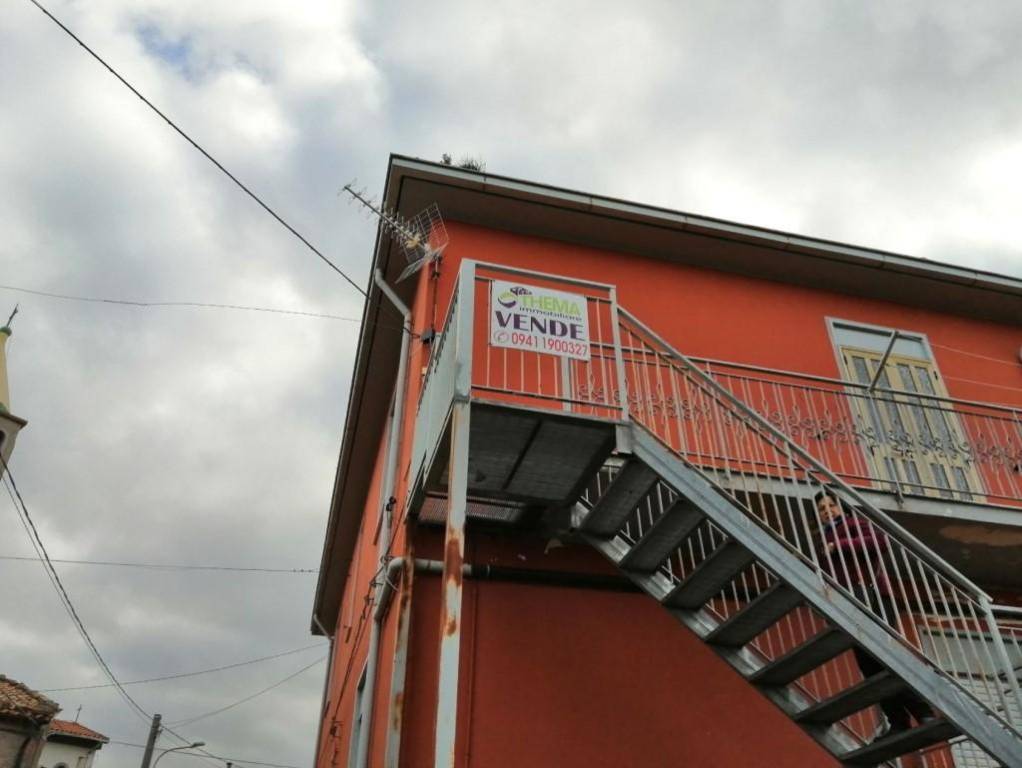 casa indipendente in vendita a Montalbano Elicona