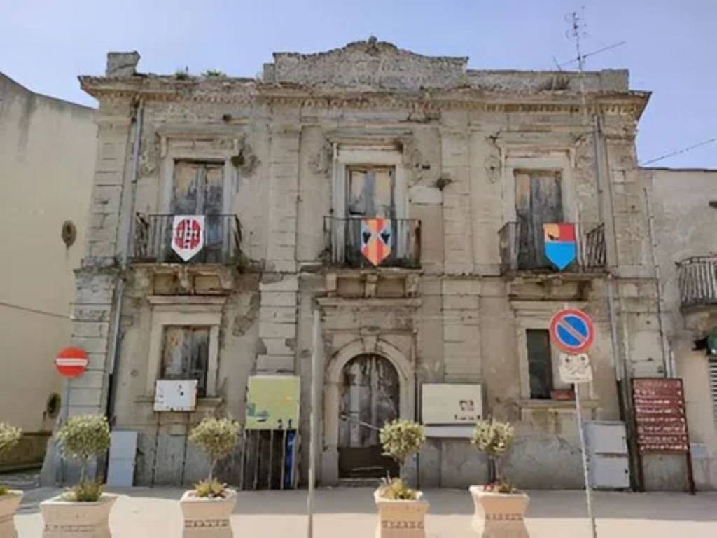 casa indipendente in vendita a Montalbano Elicona