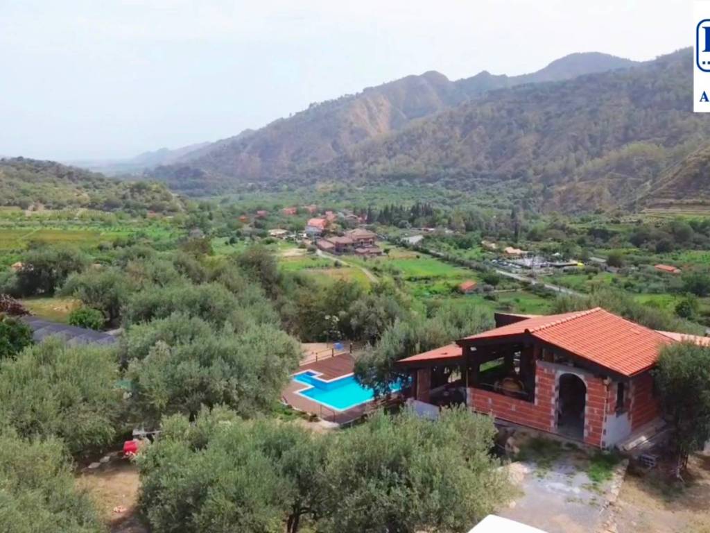 casa indipendente in vendita a Motta Camastra