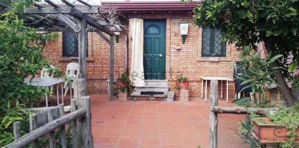 casa indipendente in vendita a Motta Camastra in zona San Cataldo