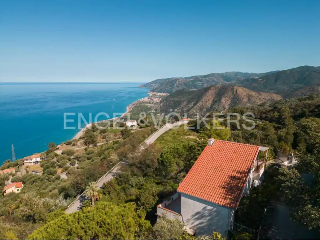 casa indipendente in vendita a Naso