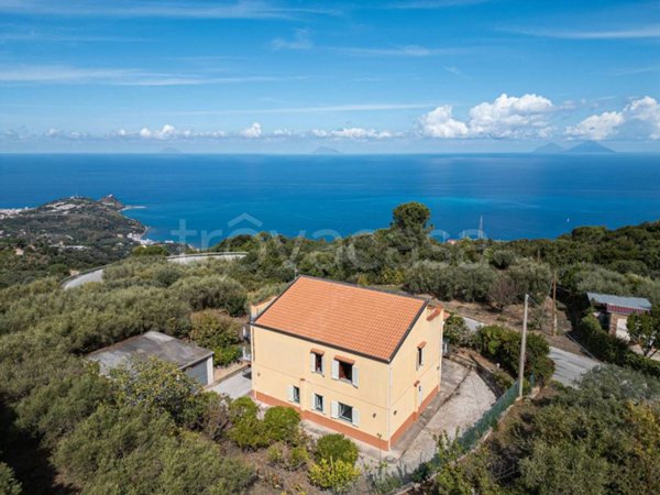 casa indipendente in vendita a Naso