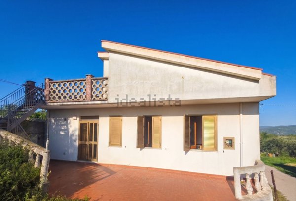 appartamento in vendita a Naso