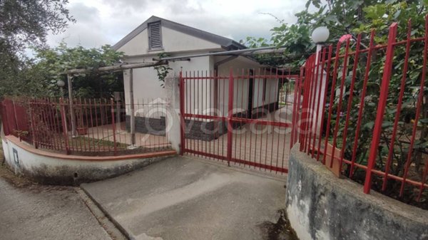 casa indipendente in vendita a Naso