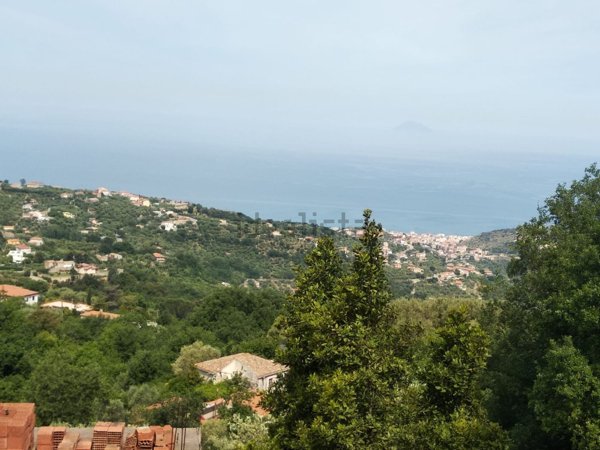 casa indipendente in vendita a Naso