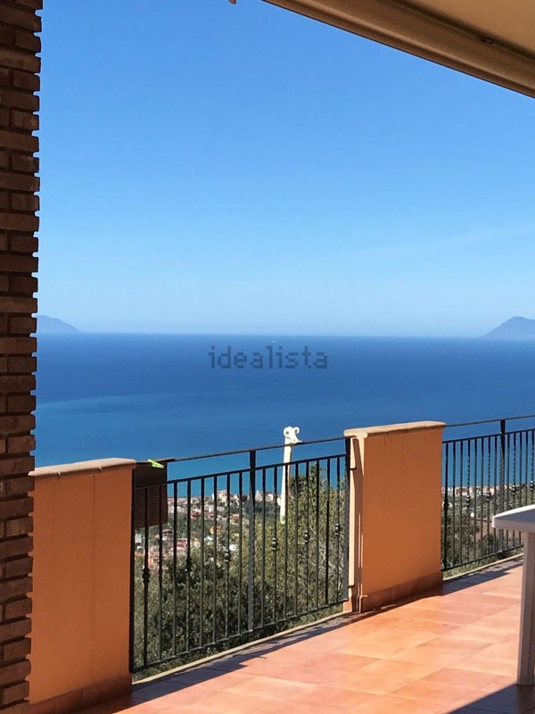 pentavano in vendita a Naso