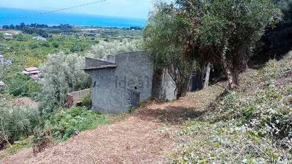 appartamento in vendita a Naso