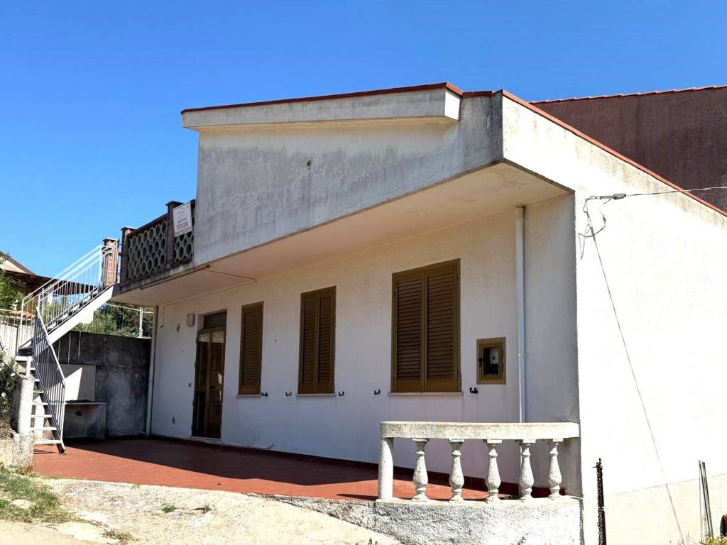 casa indipendente in vendita a Naso