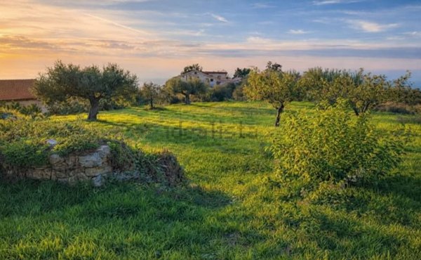 appartamento in vendita a Naso