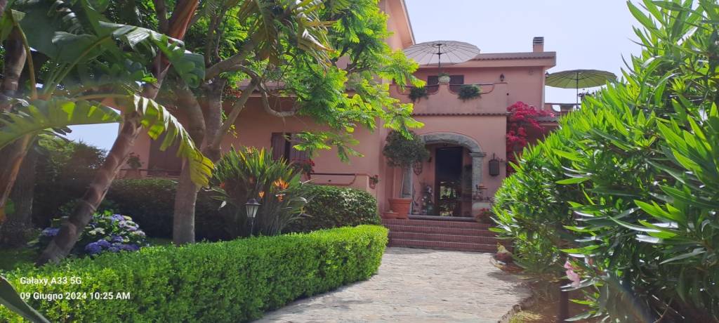 casa indipendente in vendita a Naso