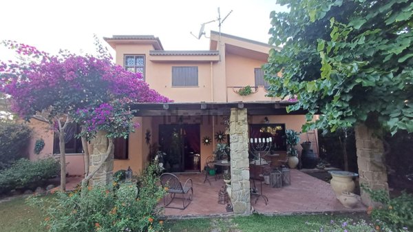 casa indipendente in vendita a Naso