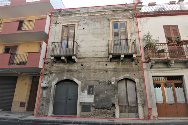 casa indipendente in vendita a Nizza di Sicilia