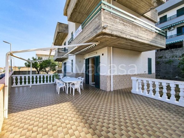 casa indipendente in vendita a Nizza di Sicilia