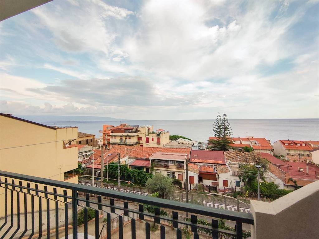 appartamento in vendita a Nizza di Sicilia