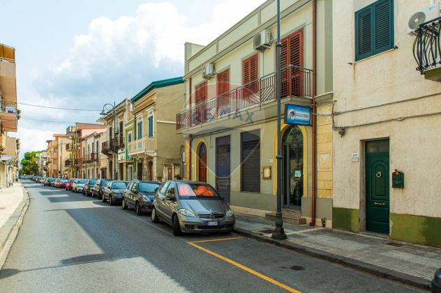 casa indipendente in vendita a Nizza di Sicilia