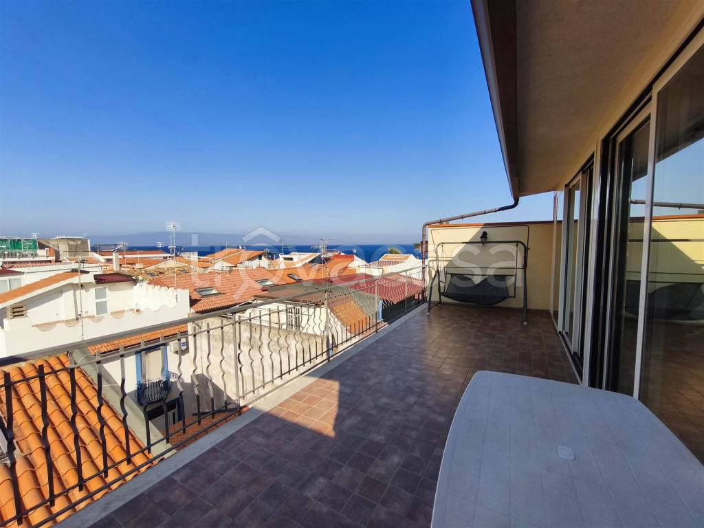 appartamento in vendita a Nizza di Sicilia