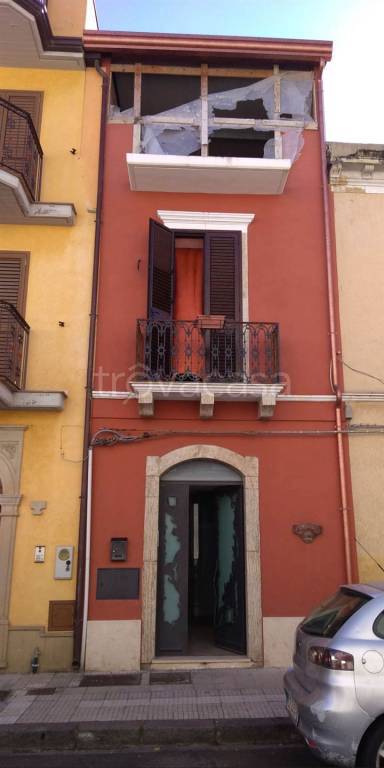 casa indipendente in vendita a Nizza di Sicilia