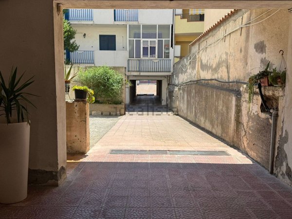 appartamento in vendita a Nizza di Sicilia