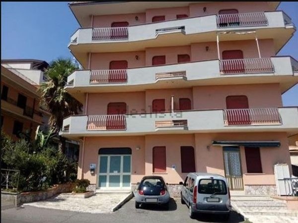 appartamento in vendita a Nizza di Sicilia