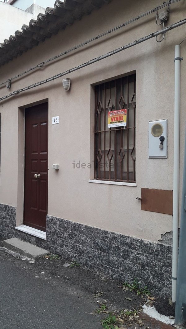 casa indipendente in vendita a Nizza di Sicilia