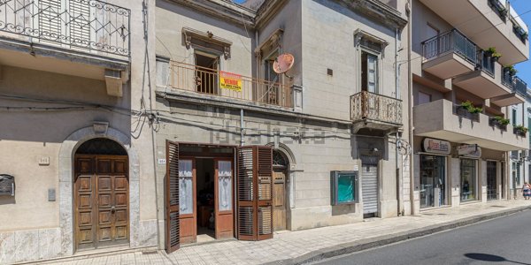 casa indipendente in vendita a Nizza di Sicilia
