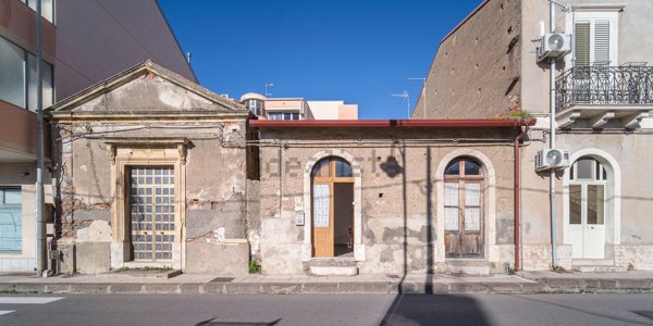 casa indipendente in vendita a Nizza di Sicilia