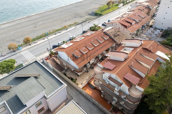 appartamento in vendita a Nizza di Sicilia