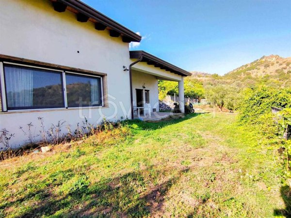 casa indipendente in vendita a Nizza di Sicilia