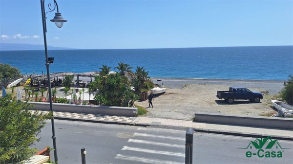 negozio in vendita a Nizza di Sicilia