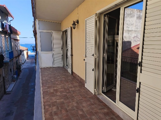 appartamento in vendita a Nizza di Sicilia