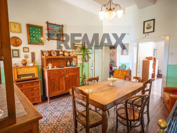 casa indipendente in vendita a Nizza di Sicilia