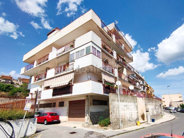 appartamento in vendita a Nizza di Sicilia
