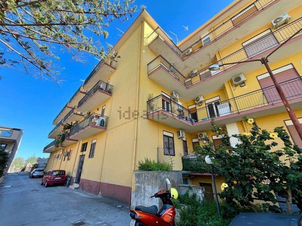 appartamento in vendita a Nizza di Sicilia