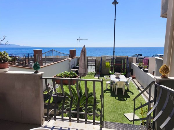 appartamento in vendita a Nizza di Sicilia