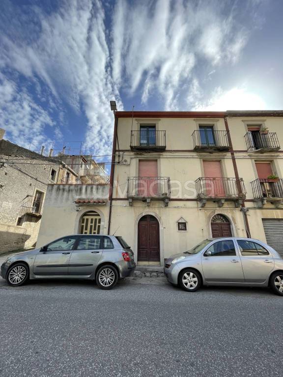 appartamento in vendita a Novara di Sicilia