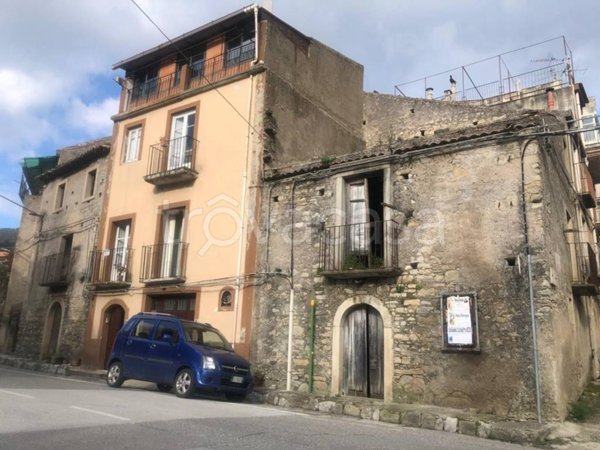casa indipendente in vendita a Novara di Sicilia