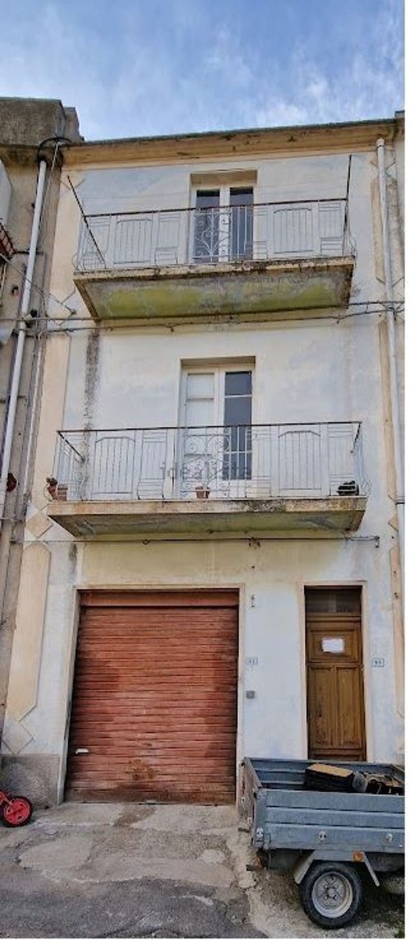 casa indipendente in vendita a Novara di Sicilia