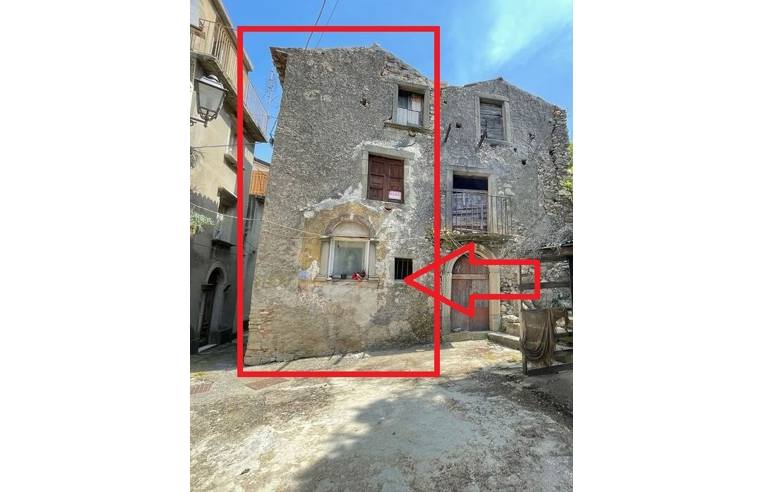 casa indipendente in vendita a Novara di Sicilia