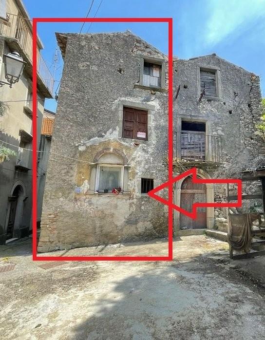 casa indipendente in vendita a Novara di Sicilia
