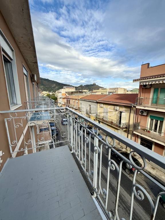 appartamento in vendita ad Oliveri