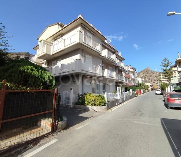 appartamento in vendita ad Oliveri
