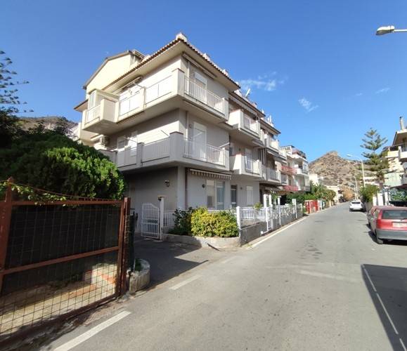 appartamento in vendita ad Oliveri