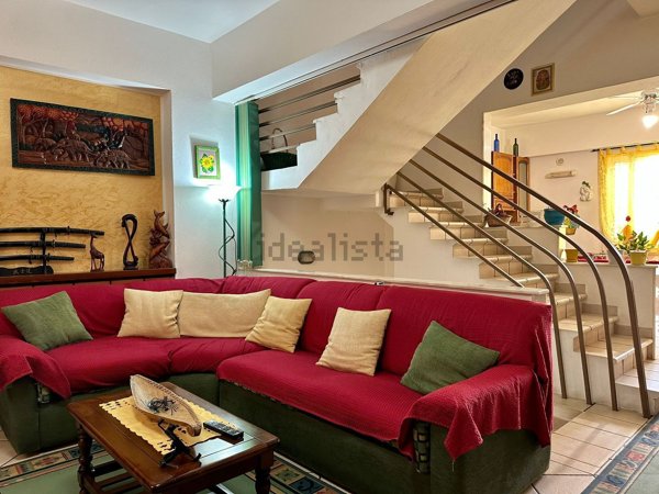 casa indipendente in vendita ad Oliveri