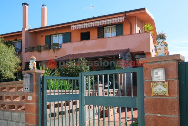 appartamento in vendita ad Oliveri
